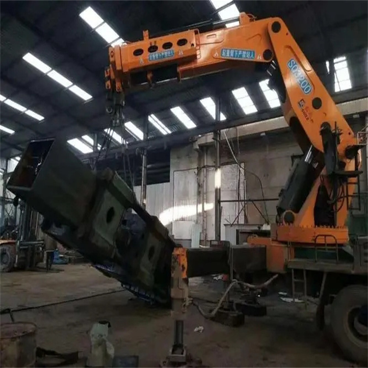 黟县130吨折臂吊车出租吊机租赁附近电话